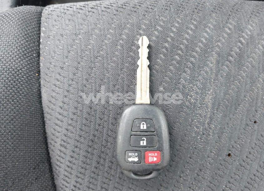 Photo 11 of 2015 Toyota Camry LE (VIN 4T4BF1FKXFR478757)