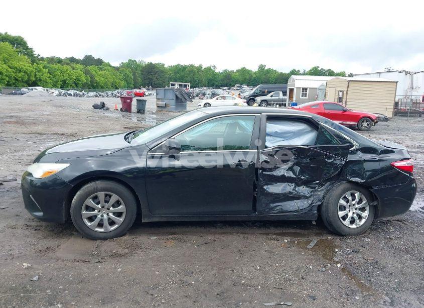 Photo 14 of 2015 Toyota Camry LE (VIN 4T4BF1FKXFR478757)