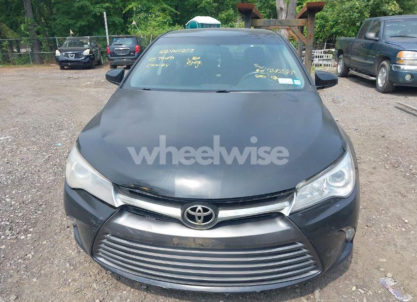 Photo 12 of 2015 Toyota Camry LE (VIN 4T4BF1FKXFR485577)