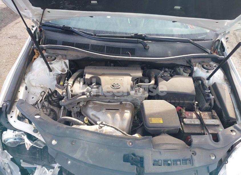 Photo 10 of 2015 Toyota Camry LE (VIN 4T4BF1FKXFR499866)