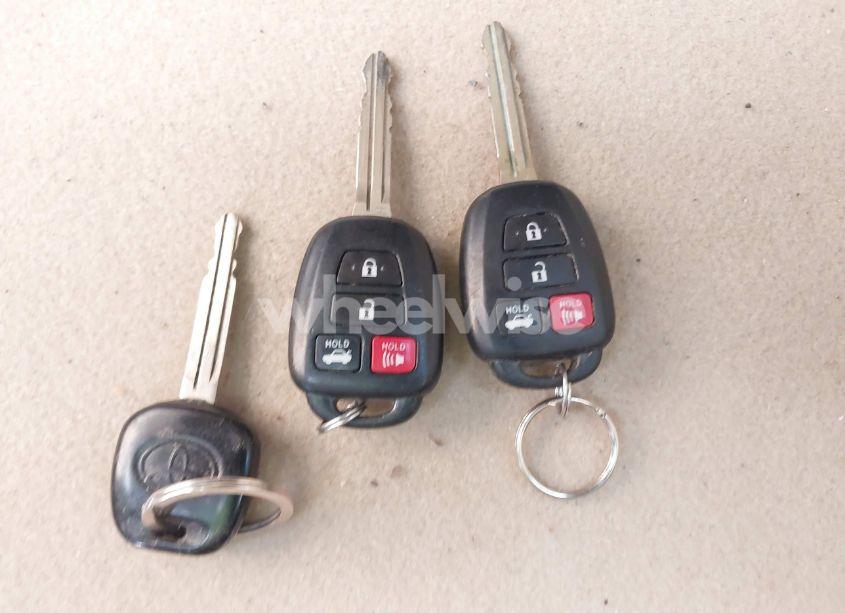 Photo 11 of 2015 Toyota Camry LE (VIN 4T4BF1FKXFR499866)