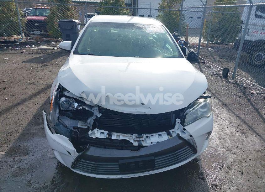 Photo 12 of 2015 Toyota Camry LE (VIN 4T4BF1FKXFR499866)