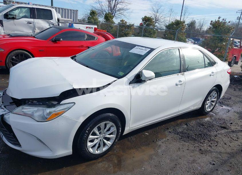 Photo 14 of 2015 Toyota Camry LE (VIN 4T4BF1FKXFR499866)