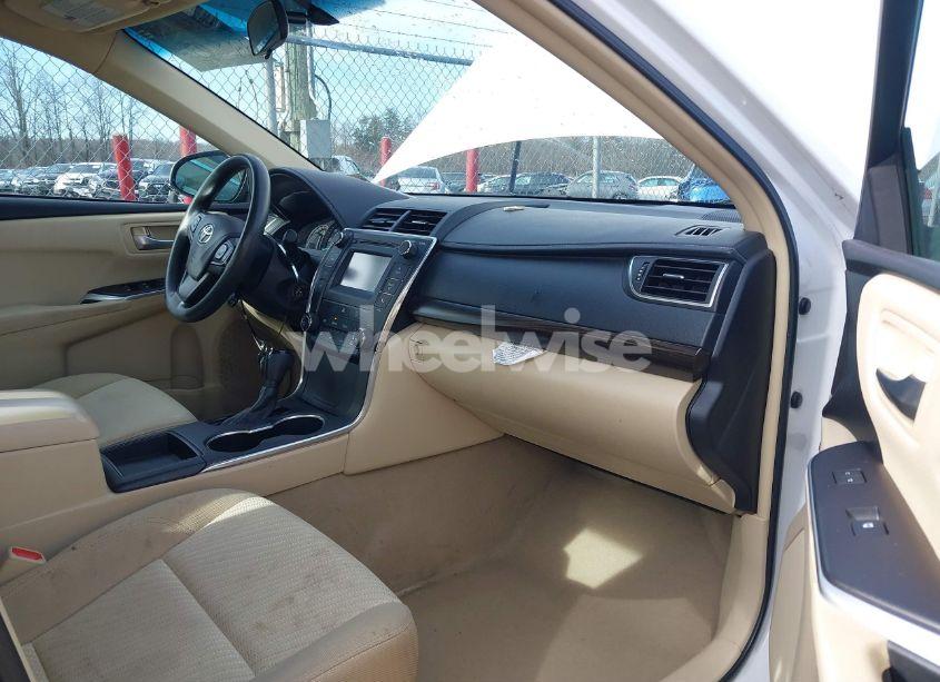 Photo 5 of 2015 Toyota Camry LE (VIN 4T4BF1FKXFR499866)