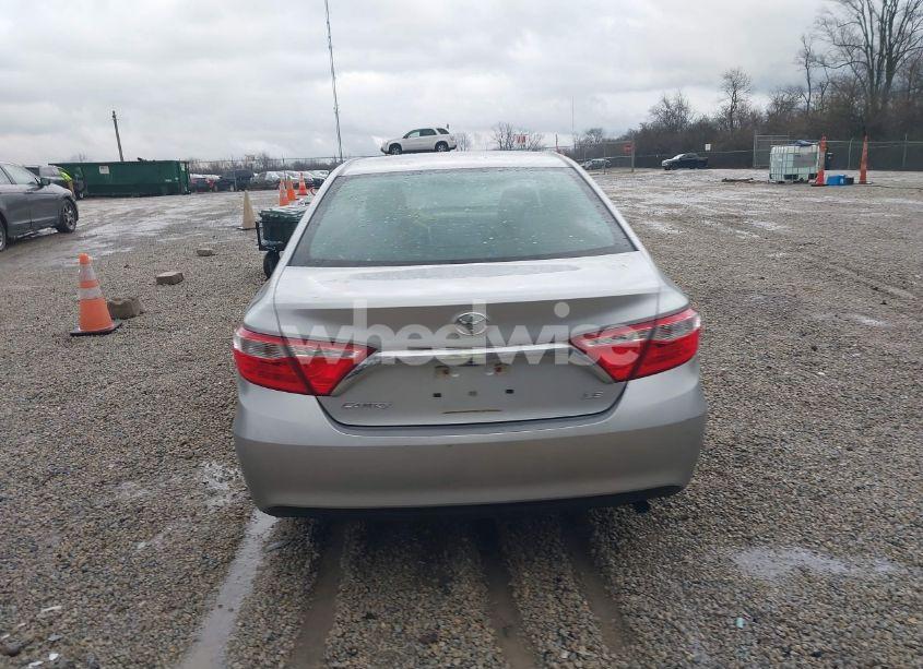 Photo 16 of 2015 Toyota Camry LE (VIN 4T4BF1FKXFR510056)