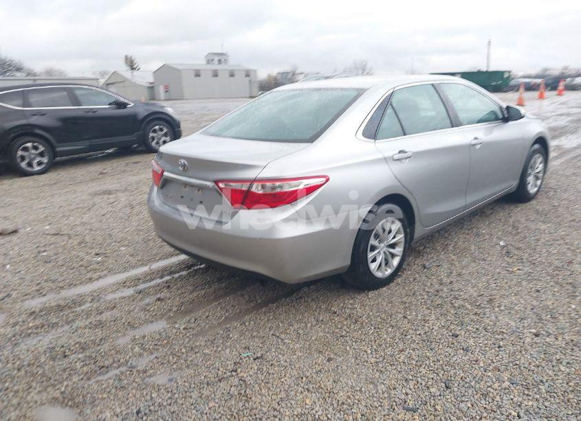 Photo 4 of 2015 Toyota Camry LE (VIN 4T4BF1FKXFR510056)