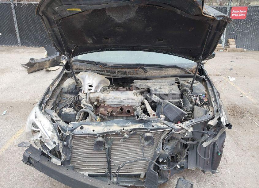 Photo 10 of 2015 Toyota Camry LE (VIN 4T4BF1FKXFR513975)