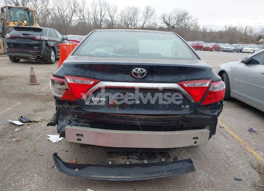 Photo 16 of 2015 Toyota Camry LE (VIN 4T4BF1FKXFR513975)