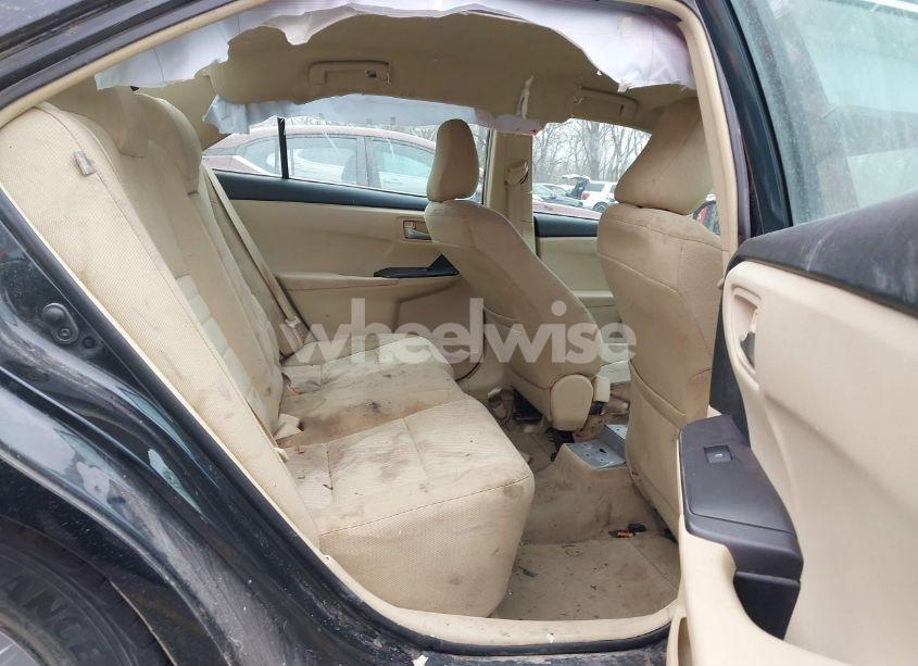 Photo 8 of 2015 Toyota Camry LE (VIN 4T4BF1FKXFR513975)