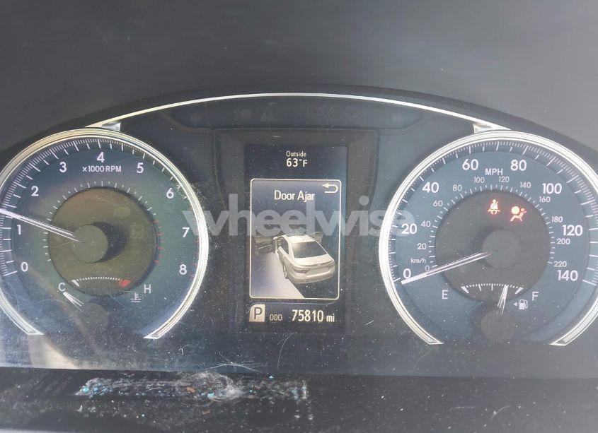 Photo 7 of 2016 Toyota Camry LE (VIN 4T4BF1FKXGR518689)