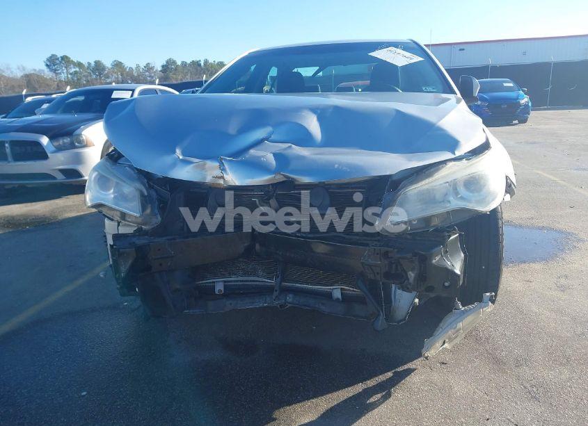 Photo 6 of 2016 Toyota Camry LE (VIN 4T4BF1FKXGR520555)