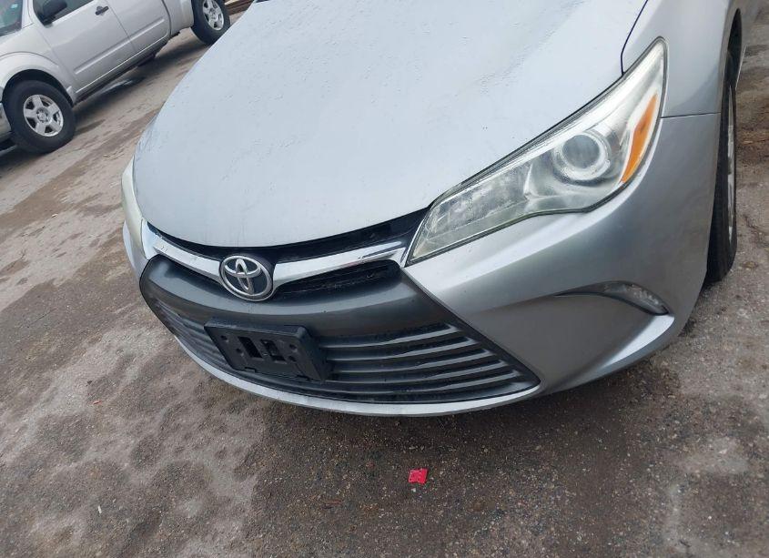 Photo 12 of 2016 Toyota Camry LE (VIN 4T4BF1FKXGR527845)