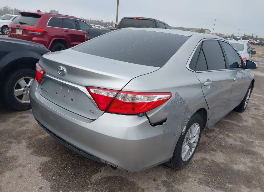 Photo 4 of 2016 Toyota Camry LE (VIN 4T4BF1FKXGR527845)