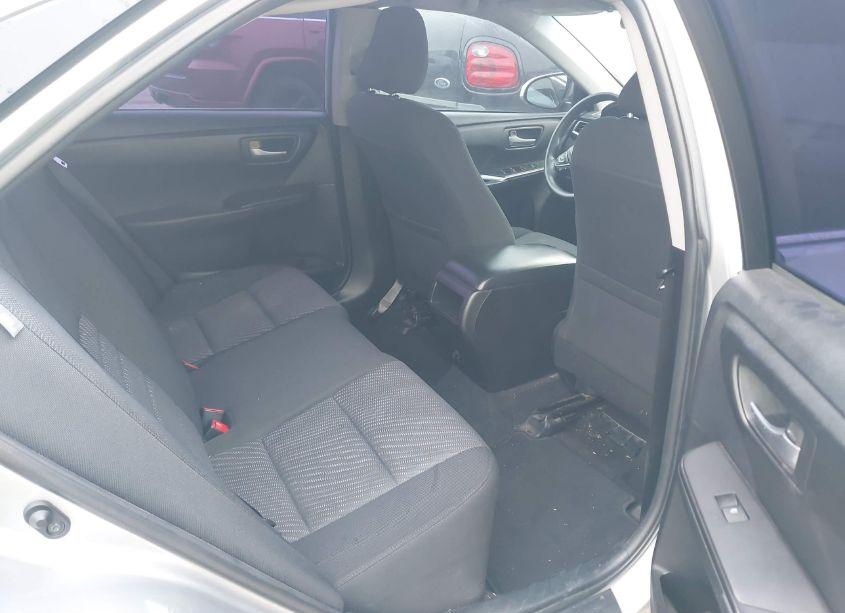 Photo 8 of 2016 Toyota Camry LE (VIN 4T4BF1FKXGR527845)