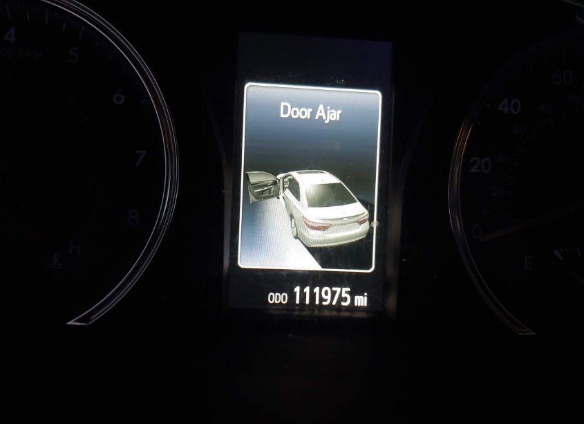 Photo 15 of 2016 Toyota Camry LE/XLE/SE/XSE (VIN 4T4BF1FKXGR530843)