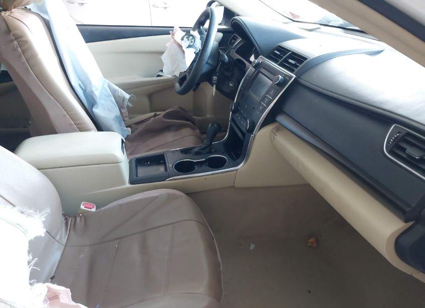 Photo 5 of 2016 Toyota Camry LE/XLE/SE/XSE (VIN 4T4BF1FKXGR530843)