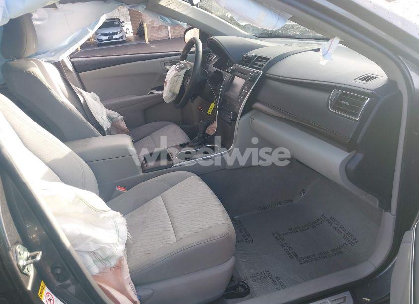 Photo 5 of 2016 Toyota Camry LE (VIN 4T4BF1FKXGR537176)