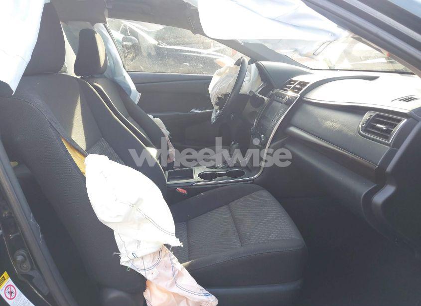 Photo 5 of 2016 Toyota Camry LE (VIN 4T4BF1FKXGR537369)