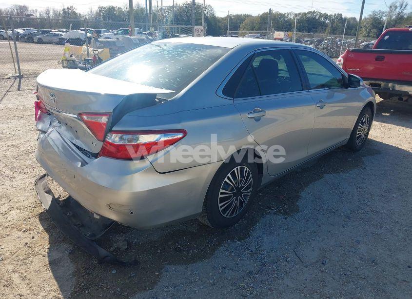Photo 4 of 2016 Toyota Camry LE/XLE/SE/XSE (VIN 4T4BF1FKXGR543592)