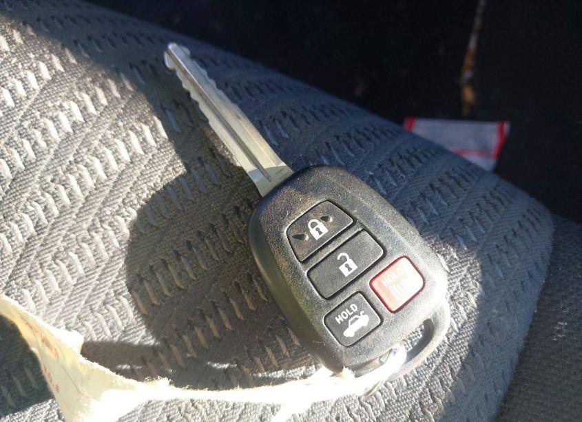 Photo 11 of 2016 Toyota Camry LE (VIN 4T4BF1FKXGR550879)