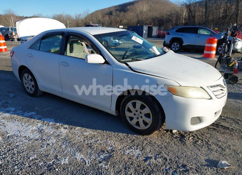 2010 Toyota Camry LE (VIN 4T4BF3EK0AR004449) main photo