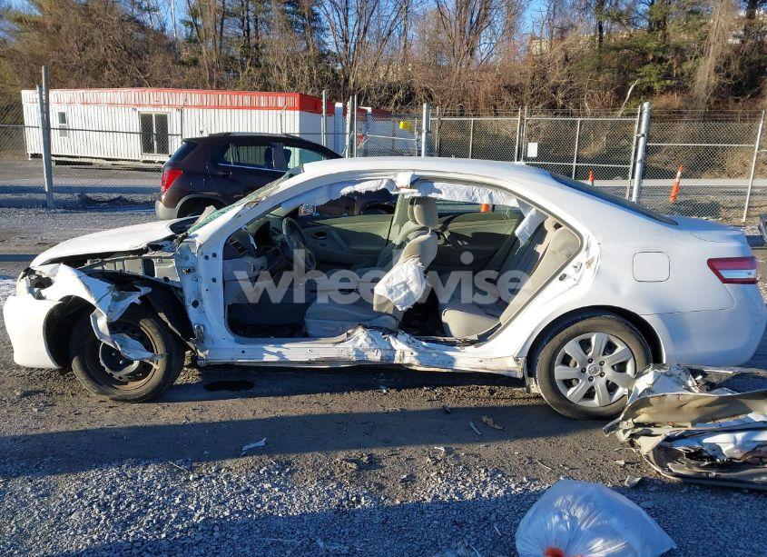 Photo 15 of 2010 Toyota Camry LE (VIN 4T4BF3EK0AR004449)