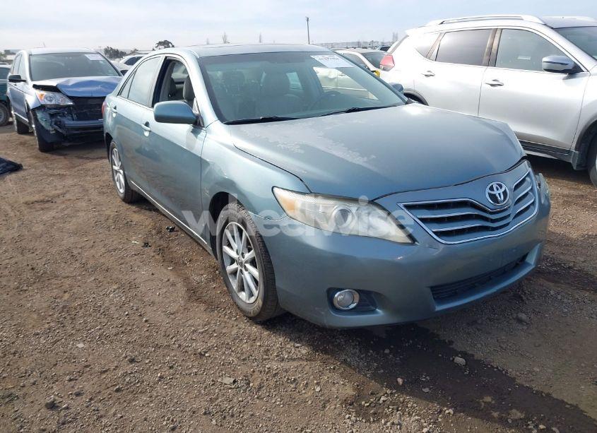 2010 Toyota Camry XLE (VIN 4T4BF3EK0AR025205) main photo