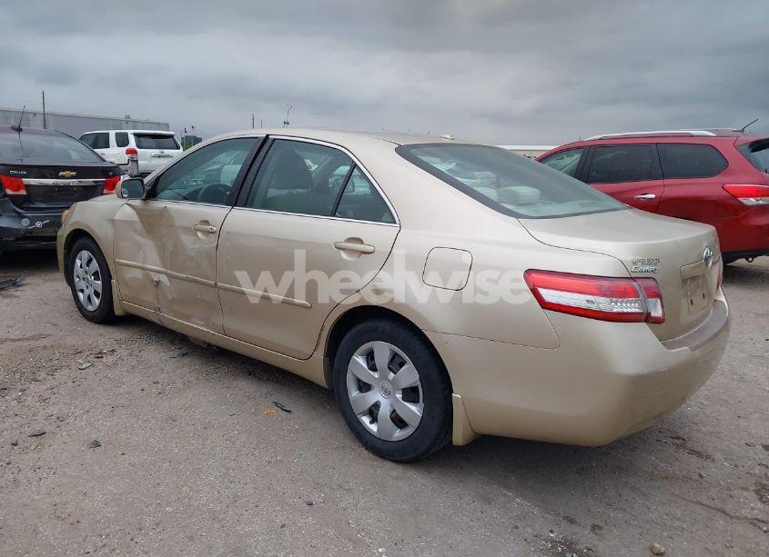 Photo 3 of 2010 Toyota Camry LE (VIN 4T4BF3EK0AR031439)