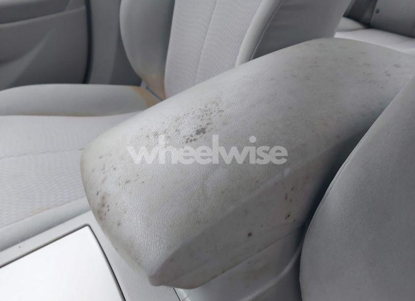 Photo 14 of 2010 Toyota Camry LE (VIN 4T4BF3EK0AR035622)