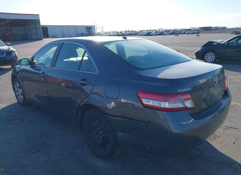 Photo 3 of 2010 Toyota Camry LE (VIN 4T4BF3EK0AR039184)