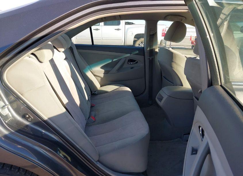 Photo 8 of 2010 Toyota Camry LE (VIN 4T4BF3EK0AR039184)