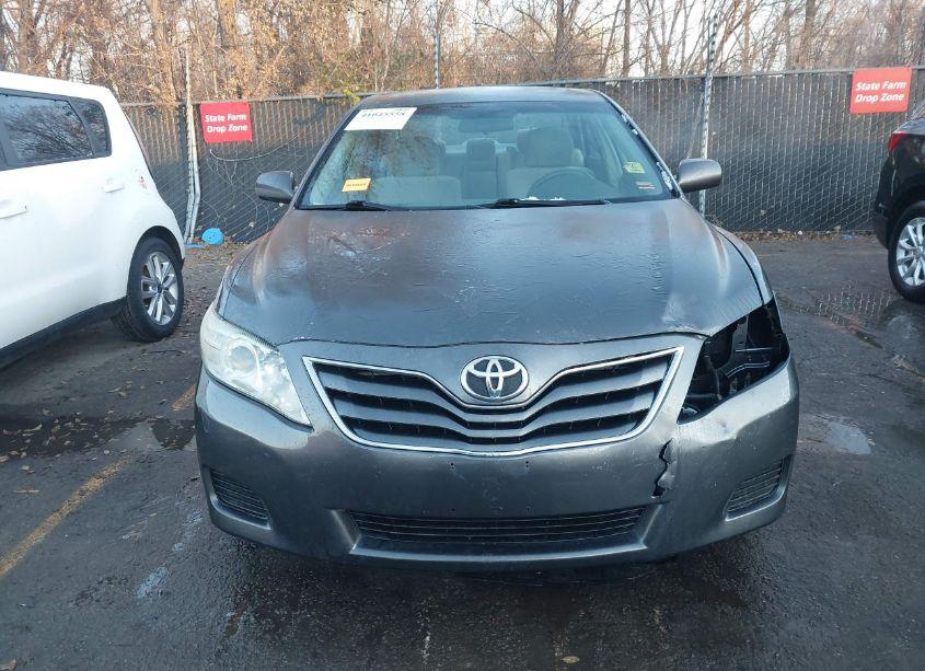 Photo 6 of 2010 Toyota Camry LE (VIN 4T4BF3EK0AR046393)