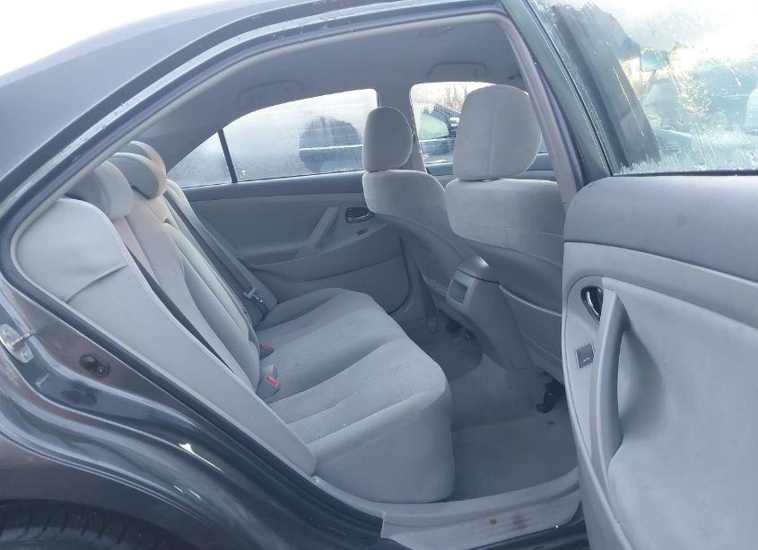 Photo 8 of 2010 Toyota Camry LE (VIN 4T4BF3EK0AR046393)