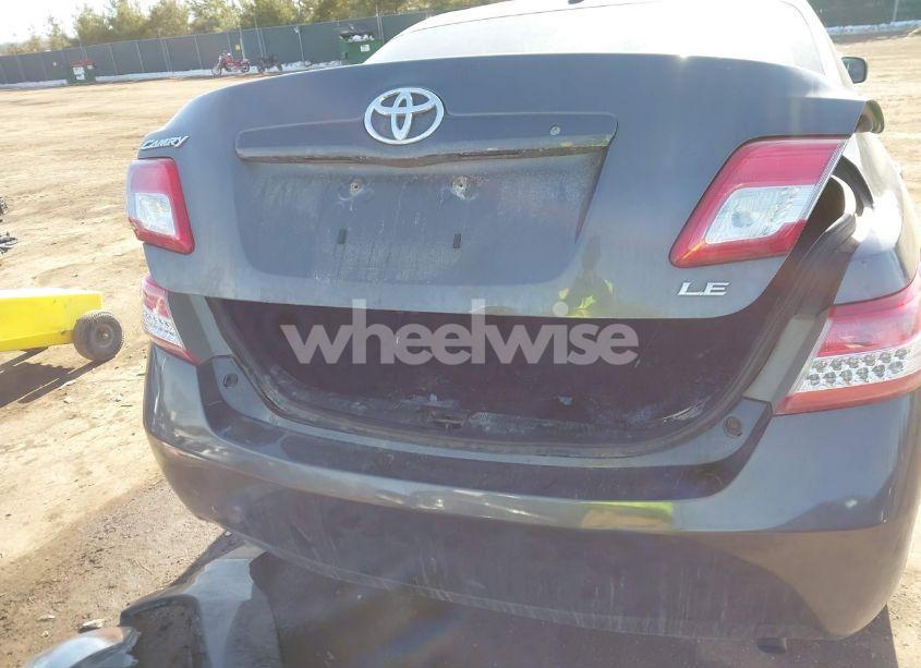 Photo 6 of 2010 Toyota Camry LE (VIN 4T4BF3EK0AR053442)