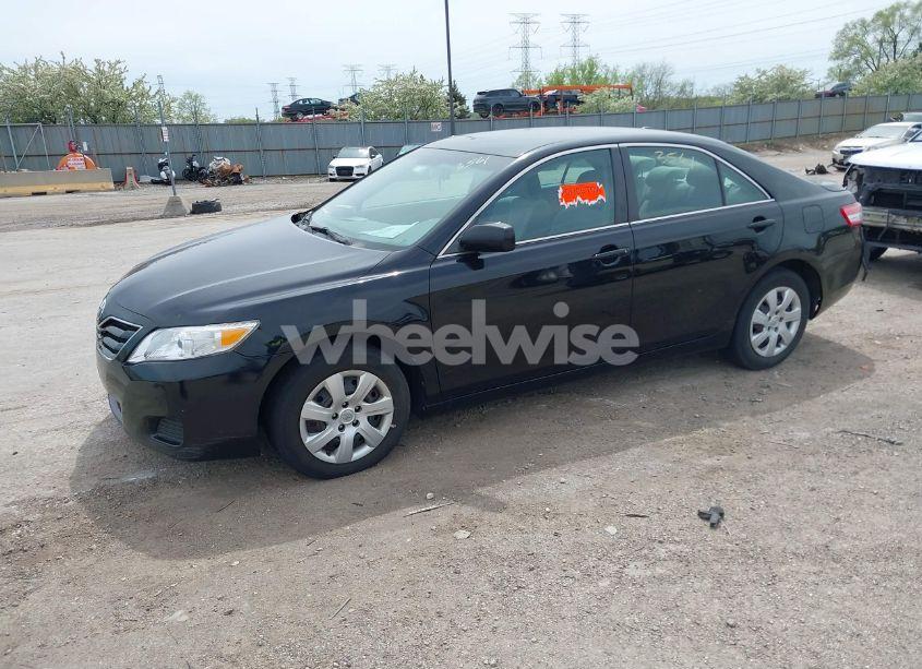 Photo 2 of 2010 Toyota Camry LE (VIN 4T4BF3EK0AR057605)