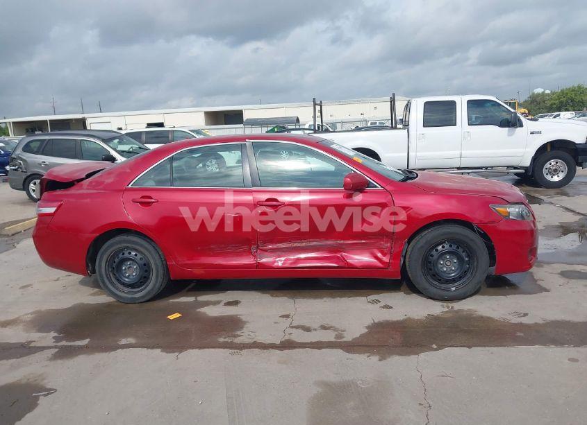 Photo 13 of 2010 Toyota Camry LE (VIN 4T4BF3EK0AR060651)