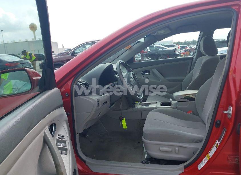 Photo 5 of 2010 Toyota Camry LE (VIN 4T4BF3EK0AR060651)