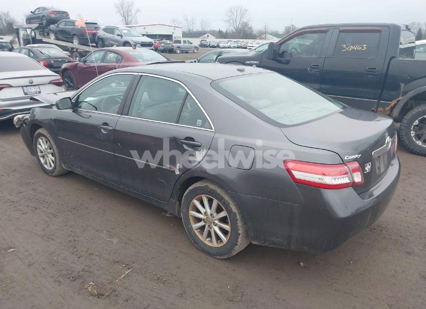 Photo 3 of 2010 Toyota Camry XLE (VIN 4T4BF3EK0AR061721)