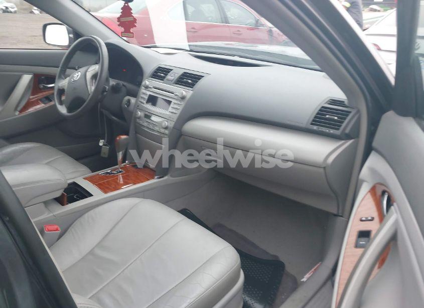 Photo 5 of 2010 Toyota Camry XLE (VIN 4T4BF3EK0AR061721)