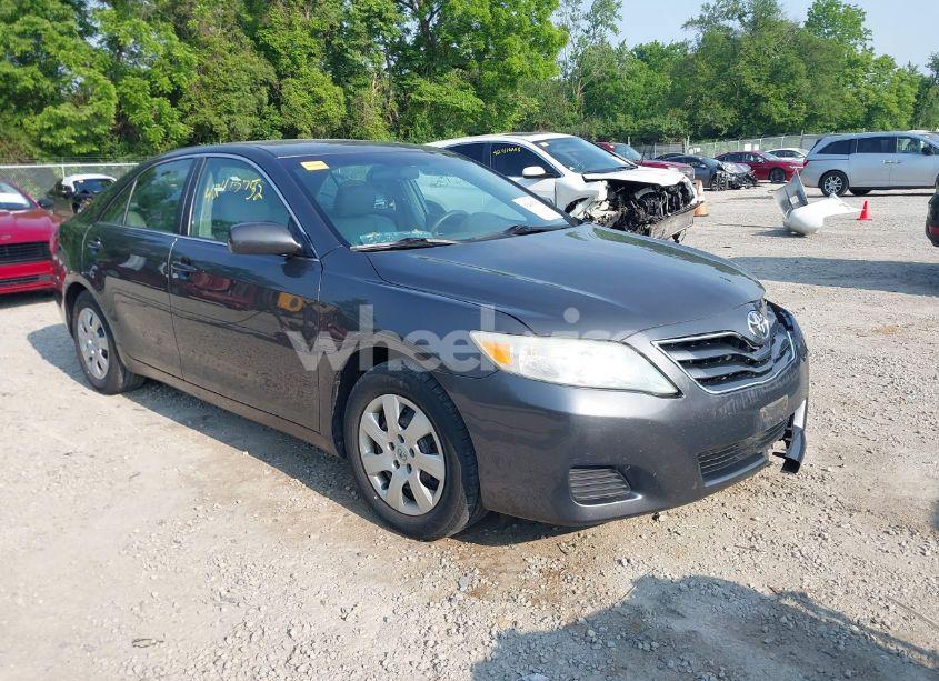 2010 Toyota Camry LE (VIN 4T4BF3EK0AR069026) main photo
