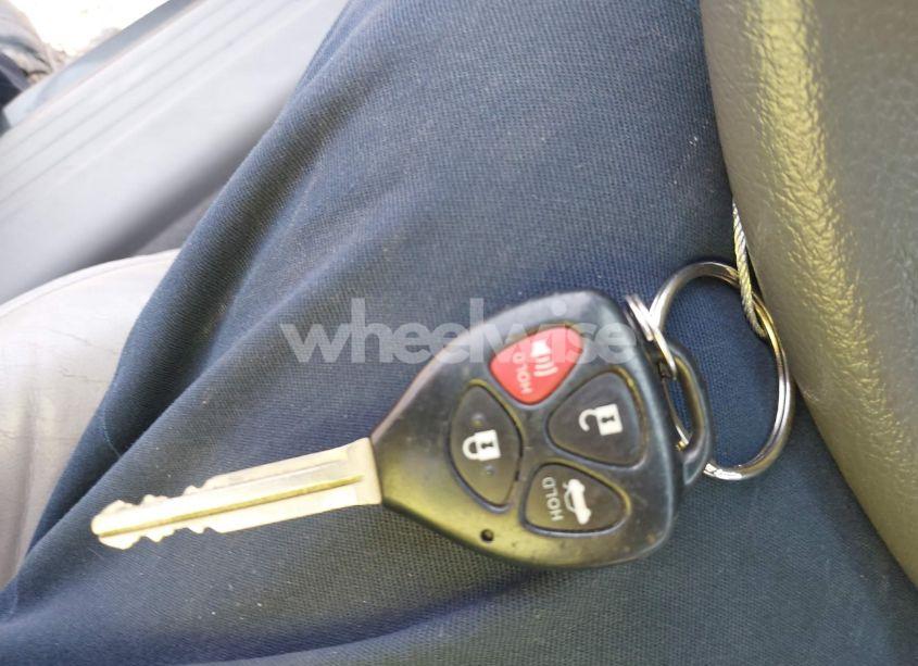 Photo 11 of 2010 Toyota Camry LE (VIN 4T4BF3EK0AR069026)