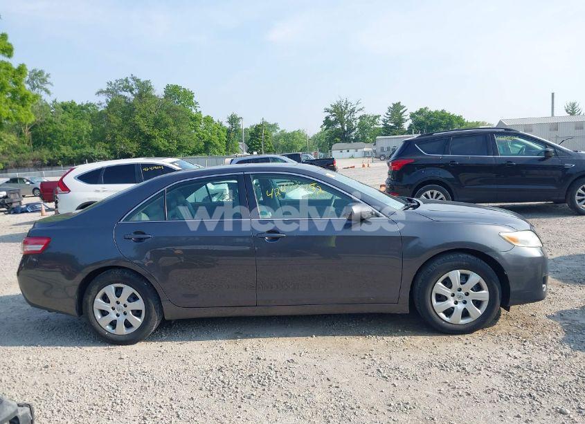Photo 13 of 2010 Toyota Camry LE (VIN 4T4BF3EK0AR069026)