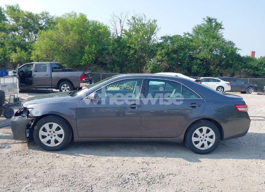 Photo 14 of 2010 Toyota Camry LE (VIN 4T4BF3EK0AR069026)
