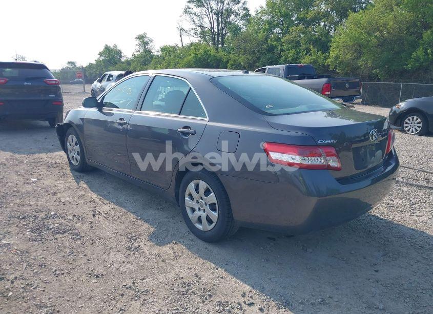 Photo 3 of 2010 Toyota Camry LE (VIN 4T4BF3EK0AR069026)