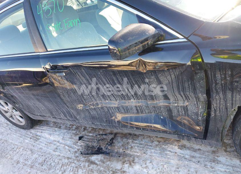 Photo 6 of 2010 Toyota Camry LE (VIN 4T4BF3EK0AR069737)