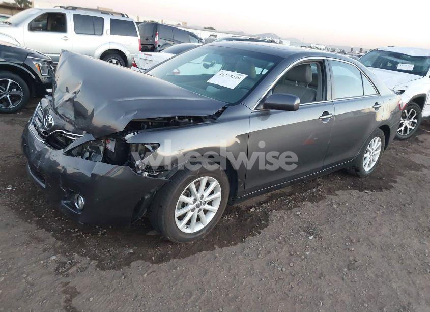 Photo 2 of 2010 Toyota Camry XLE (VIN 4T4BF3EK0AR069771)