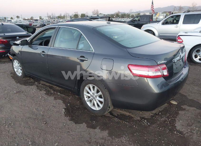 Photo 3 of 2010 Toyota Camry XLE (VIN 4T4BF3EK0AR069771)