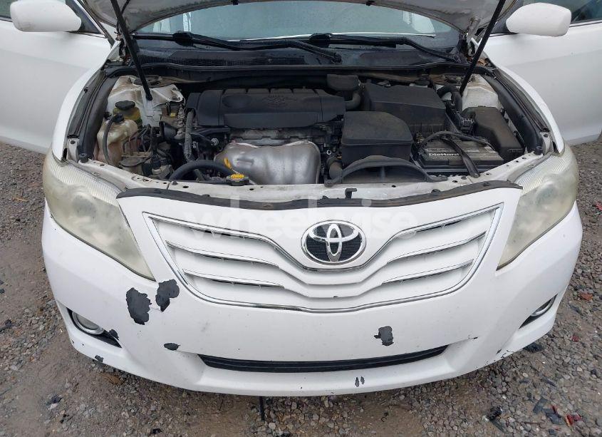 Photo 6 of 2010 Toyota Camry XLE (VIN 4T4BF3EK0AR072122)