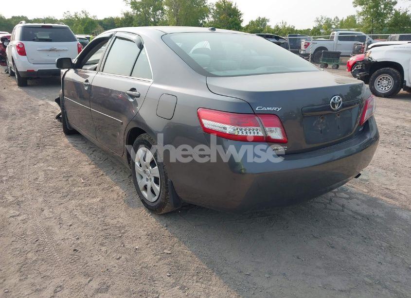Photo 3 of 2010 Toyota Camry SE/LE/XLE (VIN 4T4BF3EK0AR074534)