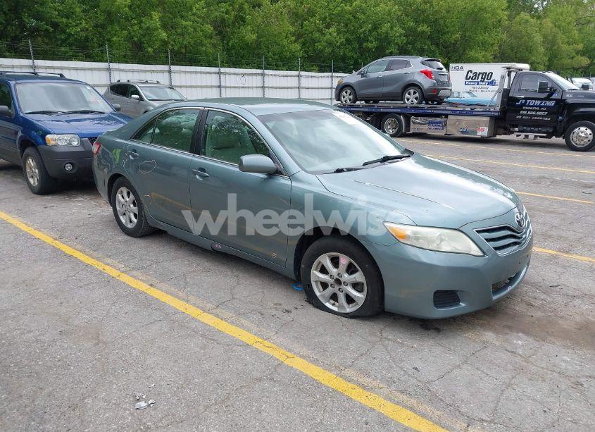 2011 Toyota Camry LE (VIN 4T4BF3EK0BR093554) main photo